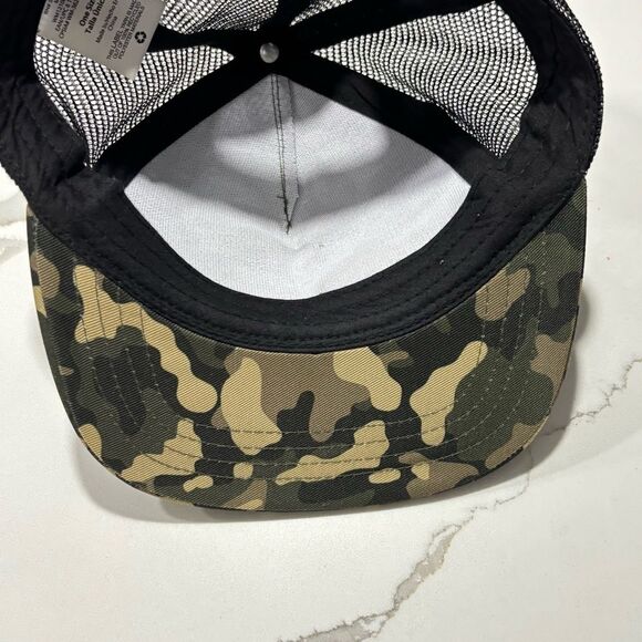 Unisex Green & Black Camo “Good Vibes” Snapback Hat – Kids Size - Picture 9 of 10